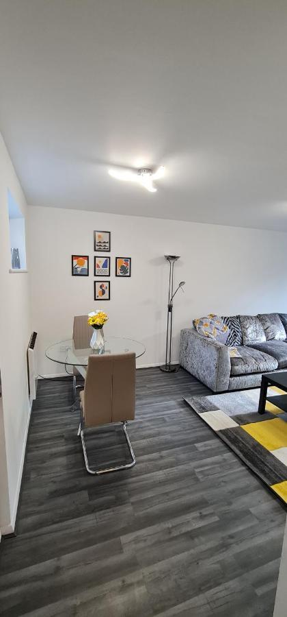 1 Bedroom Service Apartment With Netflix West Thurrock Εξωτερικό φωτογραφία