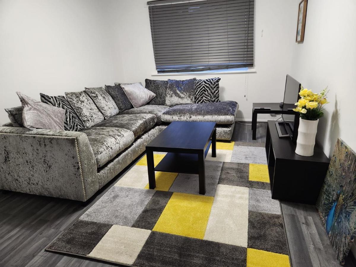 1 Bedroom Service Apartment With Netflix West Thurrock Εξωτερικό φωτογραφία